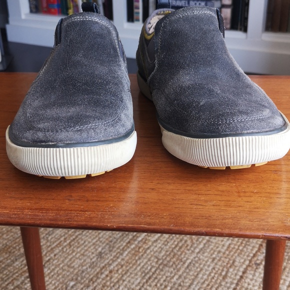 Skechers leather slip-ons - Picture 4 of 10